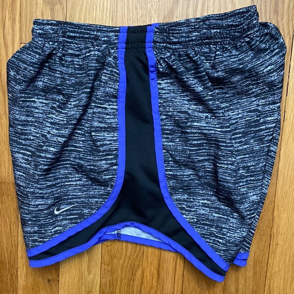 Nike Dri-FIT Women’s Running Shorts Brief Lined Size Small - Picture 4 of 6